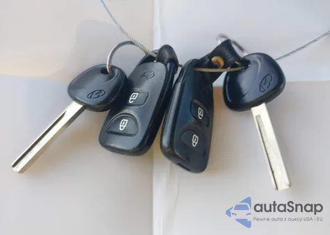 2013 Hyundai Accent Gls from USA, damaged, VIN KMHCT4AE2DU410881